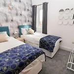 3 Bed In Oc-t33753 * 리펀